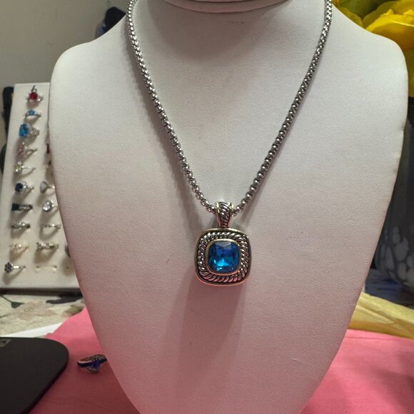 Kayden statement necklace - Picture 2 of 4